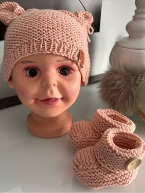 Handknit Baby Hat & Booties Set in Soft Peach